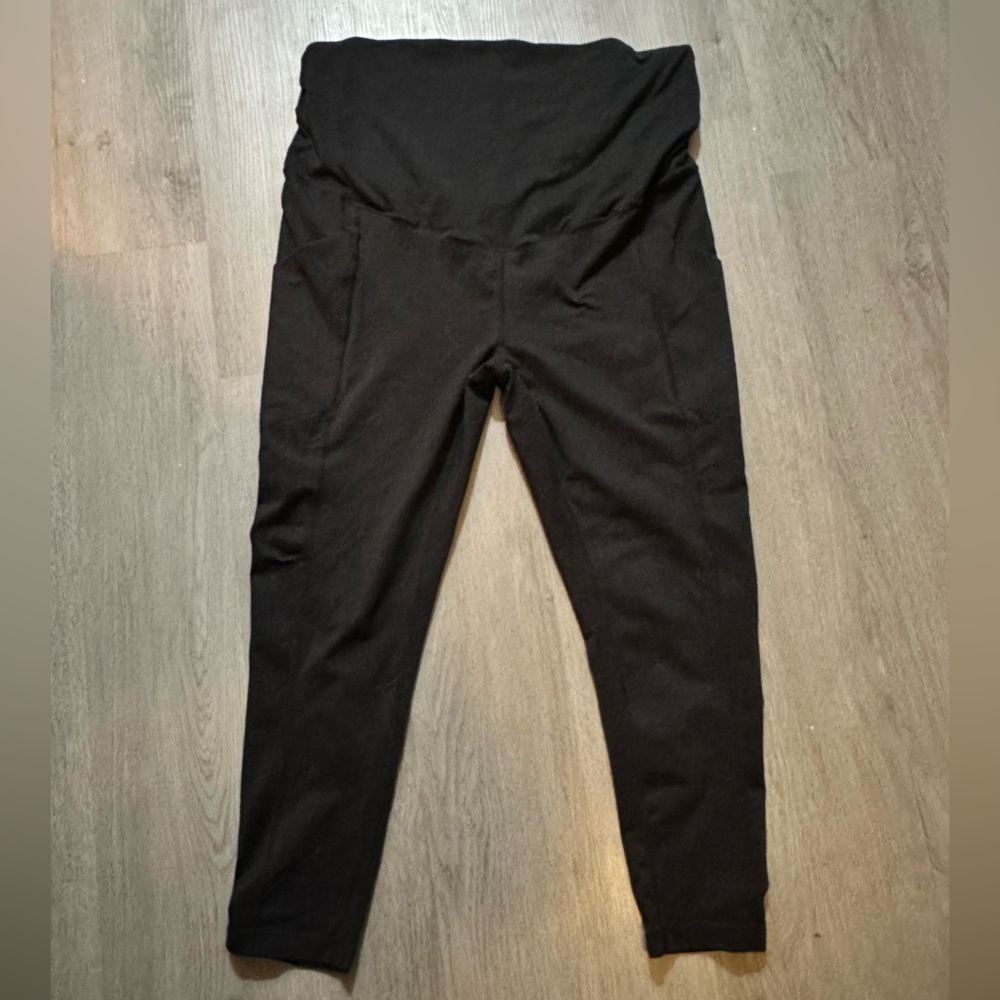 Zella XL cropped maternity leggings with pockets